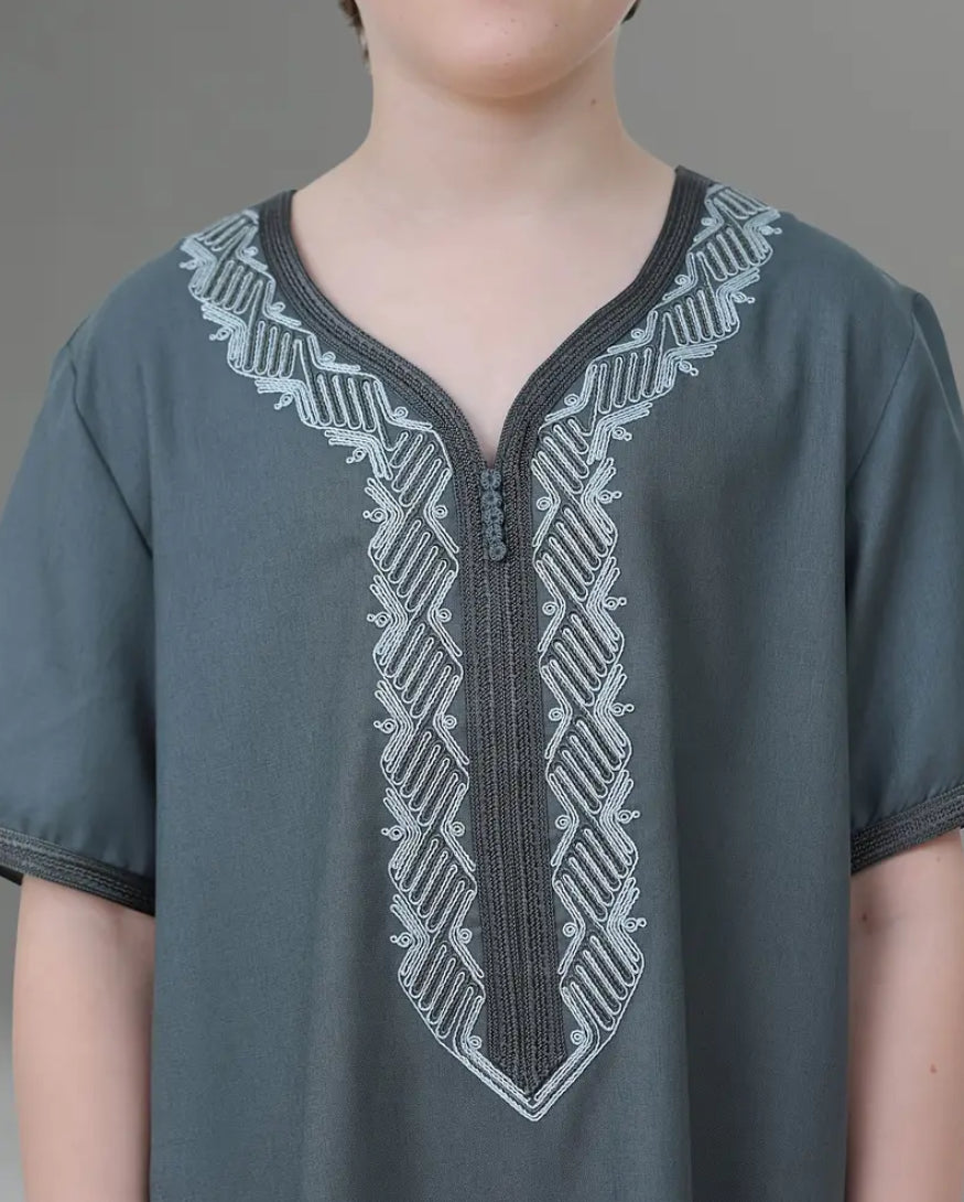 Maryam’s Essential Boys’ Geometric Pattern Traditional Crew Neck Short Sleeves Kaftan