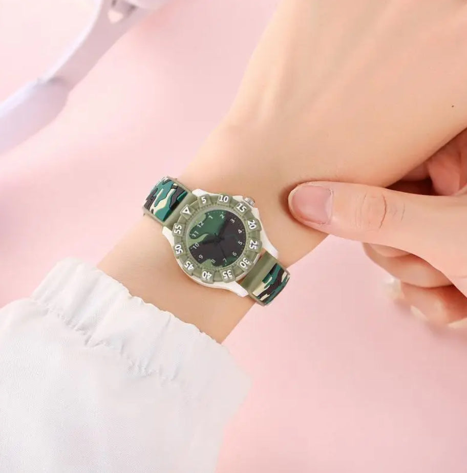 Maryam’s Essential Youngsters’ Cute Camouflage Wrist Watch